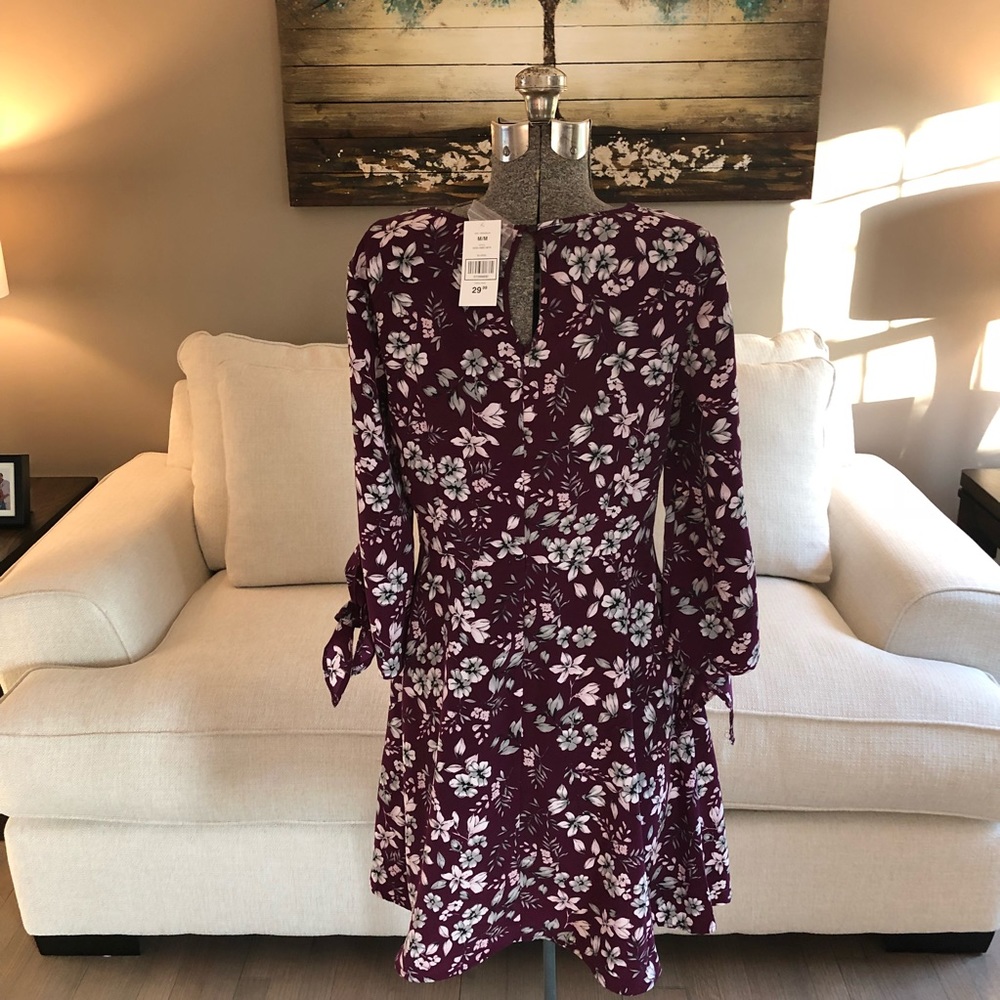 NWT PURPLE FLORAL PRINT DRESS - Picture 3 of 8
